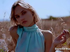 Vestido, Granja, Desnudo, Al aire libre