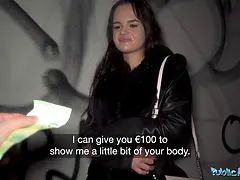 En levrette, Hd, Monstre, Orgasme, Petite femme, Public, Criant, Nénés