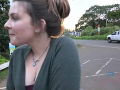 Brunette brune, Éjaculation interne, Poilue, Masturbation, Mamelons bombés, Chatte, Nénés, Vibromasseur