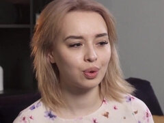 18 ans, Blonde, Première fois, Innocente, Rousse roux, Solo, Adolescente, Serré