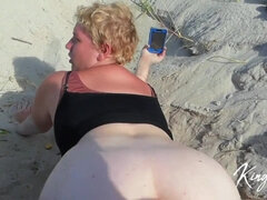 Blond Deep-Throats & Boinks BIG BLACK COCK On Public Beach (@xKingRay)