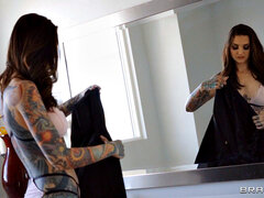 Anal, Salle de bains, Sucer une bite, Insertion, Lingerie, Mamelons, Chatte, Jupe