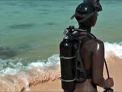 Blonde in latex scuba gear 2: Solo, Fetish  Beach Porn