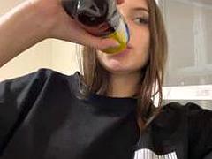 素人, 美女, 公共