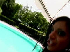 Anal, Noire, Brunette brune, Éjaculation interne, Maman, De plein air, Piercing