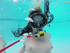 Jason and Monica boning raunchy underwater