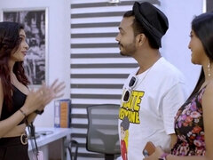 Asiatisch, Grosse titten, Indisch, Lesbisch, Milf, Natürlichen titten, Orgie, Titten