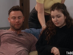 Sucer une bite, Brunette brune, Famille, Groupe, Mère que j'aimerais baiser, Réalité, Tabou, Adolescente