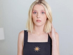 Любители, Блондинки, Мастурбация, Натуральные сиськи, Короткая стрижка, Соло, Молоденькие, Сиськи