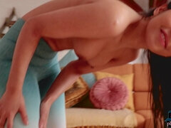 Asiatisch, Geile alte tussi, Flexibel, Milf, Zierlich, Solo