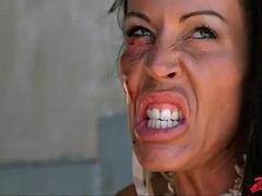 Asiatisch, Blondine, Blasen, Faustfick, Hardcore, Interrassisch, Milf, Titten