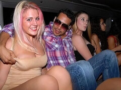 18 jahre, Grosser arsch, Grosser schwanz, Blasen, Verein, Natürlichen titten, Jungendliche (18+), Titten