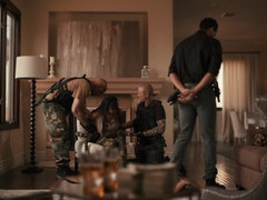 Армия, Собачьи, Латиноамериканки, Киски, Носки, Порка, Сквиртинг, Тату