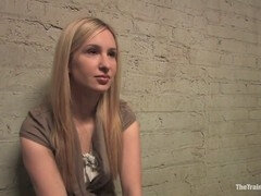 Noire, Sucer une bite, Bondage, Brunette brune, Humiliation, Rousse roux, Esclave, Train