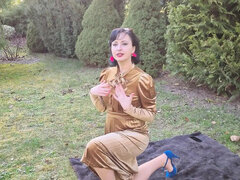 Arsch, Hd, Lingerie, Reif, Orgasmus, Im freien, Pissen, Strümpfe