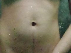 En la ducha pensando en mi amiga la buenota ................