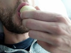 Jomilove giving a passionate blowjob to a banana