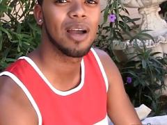 Black hunk pumps his ass while jacking