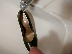 Piss in wifes 9cm high heel