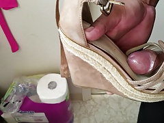 Cum on wedges for the 2nd time
