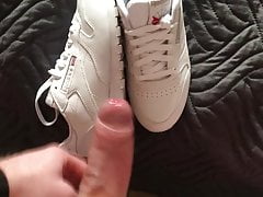 Shoe cum - big load (Reebok)