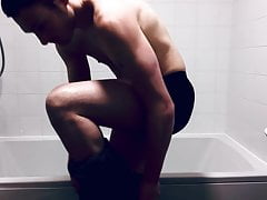 Naked Underwater Headstand In Bath!