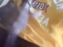 Stroke That Nut Out