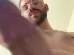 romanian dweeb with torn panties groans and spunks