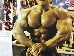 Jerking off to bodybuilder