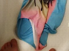 My best friend piss on the swimsuit from my neighbor with my grey camoflage Leggings!
