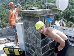 Construction workers Dee and Duncan Sheen fuck on the roof