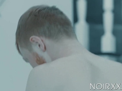 Blonde Zach Covington offered his helping hand to service my giant penis