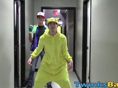 Cameron Hilander breeds Kyle Rhodes after cosplay party