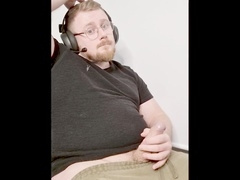 Edging whilst gaming got me so hot that I had to cum. (Gay male content)