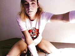 Pinku anal play (again)
