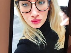 Cumtribute Debora