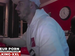 04 - BAD FELLOW SNIFFER