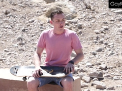 Skater Boi Gets Taut Cornhole Spread By Stiff Fuck-stick