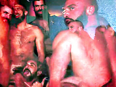 Bear group, bareback orgy, hd-videor