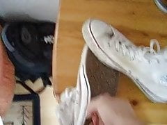 Cum on chucks