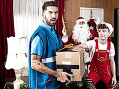 Twink elf Tannor Reed gets fucked hard by Chris Damned