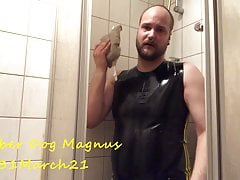 Rubber Piss Slave 1v3