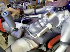 High heels and bulging cocks in bondage and discipline with Titten-Sau