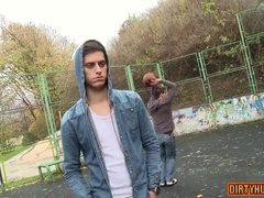 Muscular Daddy Buttfuck gets his ass pounded & takes a cumshot in this wild anal facial fest!