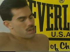Buff Guys Suck Each Other Off at the Gym