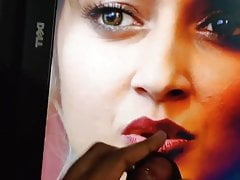 Illeana D'Cruz cum facial #1