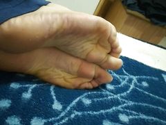 My wrinkled soles on bed