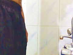 Hai koi  jisko apni Gand main ye lena hai msg me