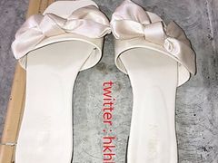 cum white sandals_cum on shoes_cum flat sandal