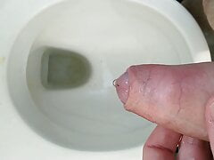 Fingering cum out, see also precum on the shaft